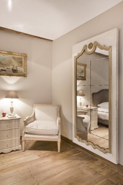 Chateau De Grandvoir Otel Neufchâteau Oda fotoğraf